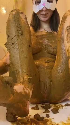 at first I shit in nylon, but the shut-off shit doesn’t go well, I take it off. crazy scat 00003