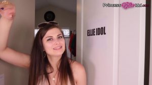 Ellieidol1 – Idol Club Winner Gets Face Farted 00000