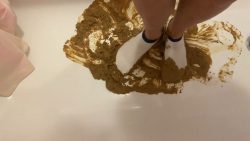 Lily - loose stools 00001