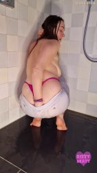 Attractive individual self-pleasuring in soiled denim _ Kitten Skatt restroom recording 00001